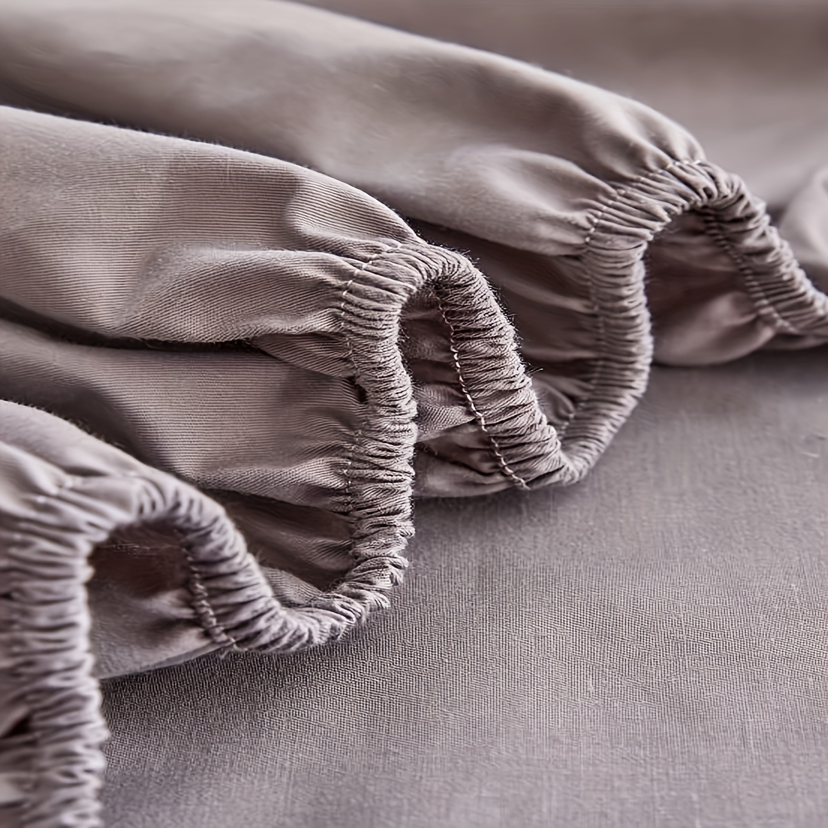 Solid Colour Fitted Sheet Set – Easy, Wrinkle-Free Bedding - Image 5